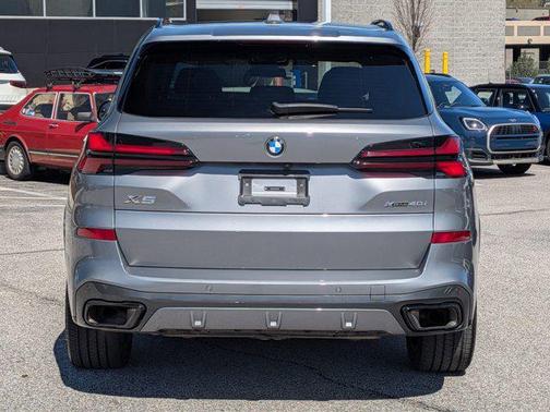Skyscraper Grey Metallic 2024 BMW X5 xDrive40i