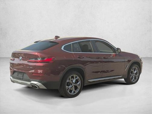 2025 BMW X4 xDrive30i