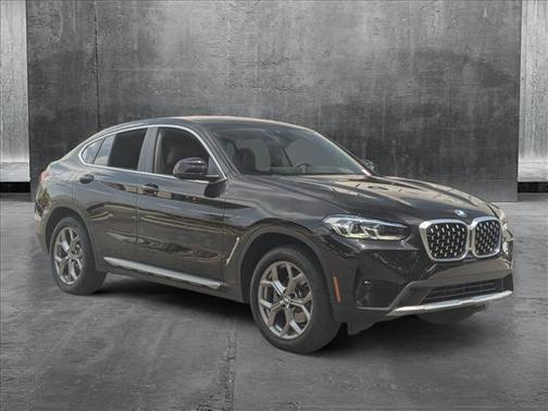 2025 BMW X4 xDrive30i