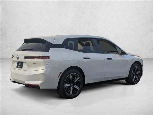 2026 BMW iX xDrive60