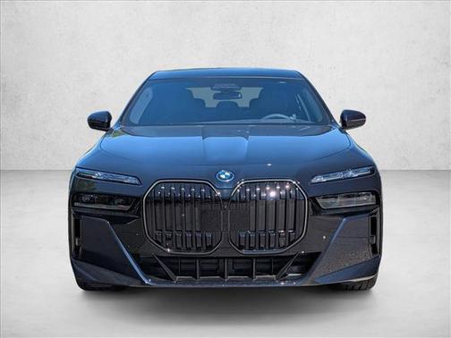 Carbon Black Metallic 2026 BMW i7 xDrive60