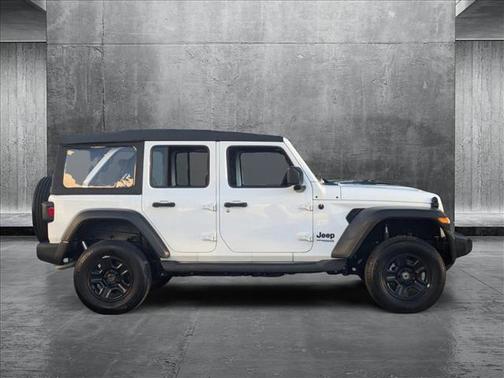 2022 Jeep Wrangler Unlimited Sport