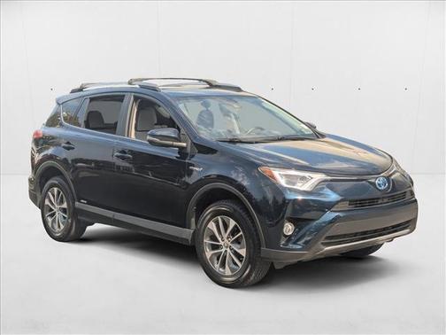 2018 Toyota RAV4 Hybrid XLE