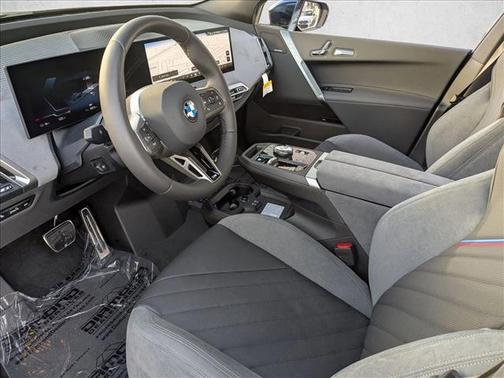 2026 BMW iX xDrive60