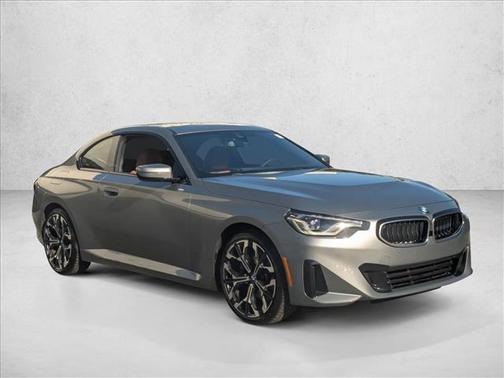 2025 BMW 230 i xDrive