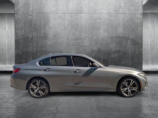 2024 BMW 330 i xDrive