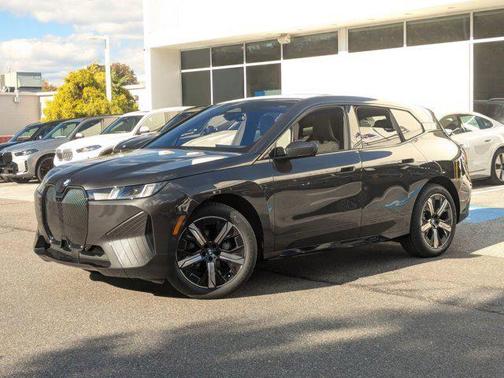 2026 BMW iX xDrive60