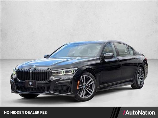 Black Sapphire Metallic 2022 BMW 740 i xDrive