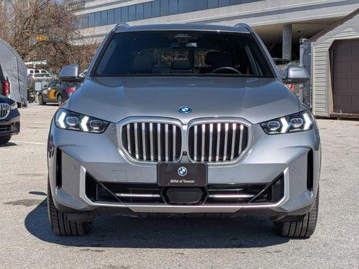 Skyscraper Grey Metallic 2024 BMW X5 PHEV xDrive50e