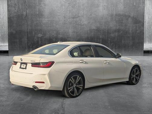 2024 BMW 330 i xDrive