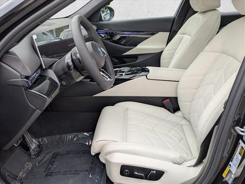 Dark Graphite Metallic 2026 BMW 550e xDrive