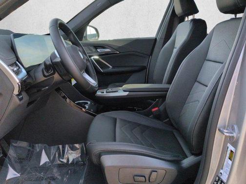 Space Silver Metallic 2026 BMW X1 xDrive28i