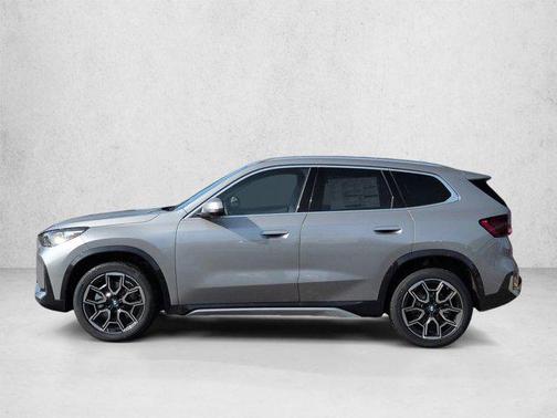 Space Silver Metallic 2026 BMW X1 xDrive28i