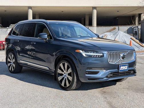 2021 Volvo XC90 Recharge Plug-In Hybrid T8 Inscription Expression 7 Passenger