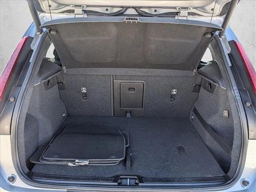 2019 Volvo XC40 T5 Momentum