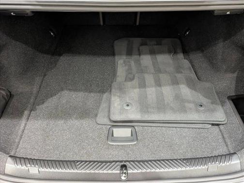 Mineral White Metallic 2024 BMW i5 eDrive40