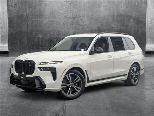 2024 BMW X7 M60i