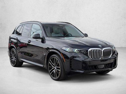 Carbon Black Metallic 2024 BMW X5 xDrive40i