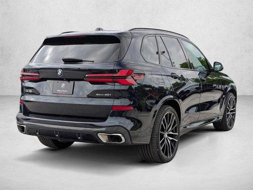 Carbon Black Metallic 2024 BMW X5 xDrive40i