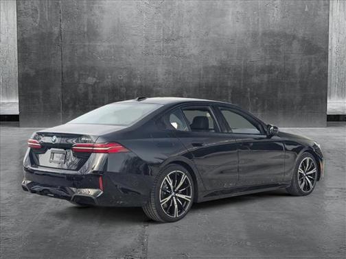 2025 BMW 530 i xDrive