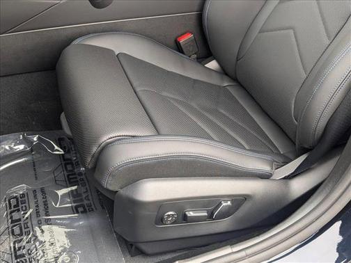 2025 BMW 530 i xDrive