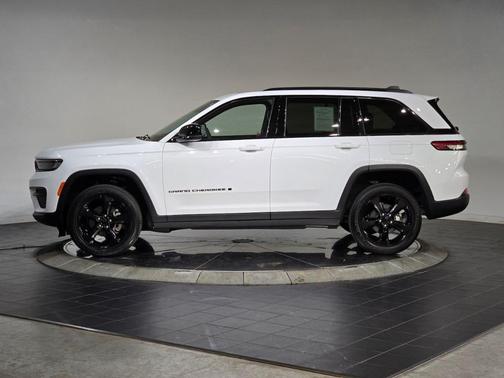 2023 Jeep Grand Cherokee Altitude