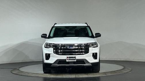 Star White 2026 Ford Explorer Active