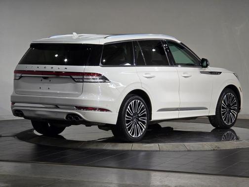 2022 Lincoln Aviator Black Label AWD