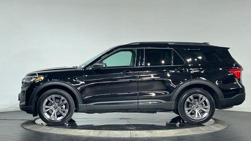 Agate Black Metallic 2026 Ford Explorer Active