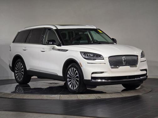 2023 Lincoln Aviator Standard AWD