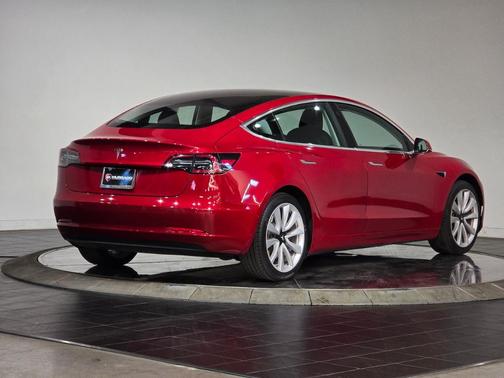 2018 Tesla Model 3 Long Range