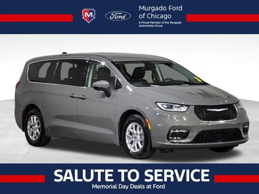 2023 Chrysler Pacifica Touring-L