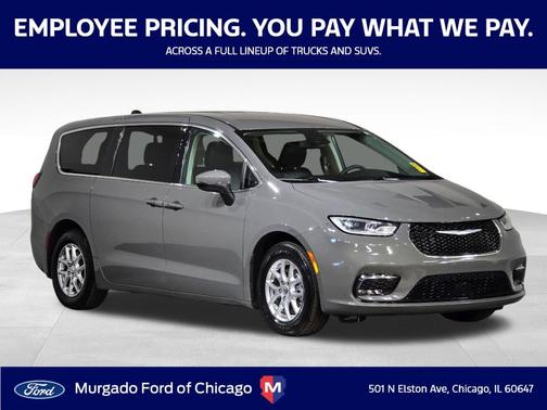 2023 Chrysler Pacifica Touring-L