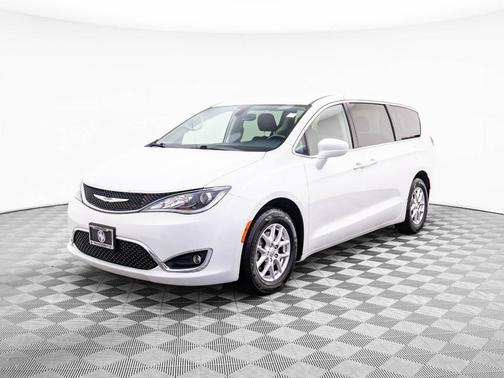 2020 Chrysler Pacifica Touring