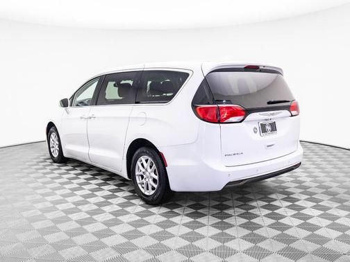 2020 Chrysler Pacifica Touring