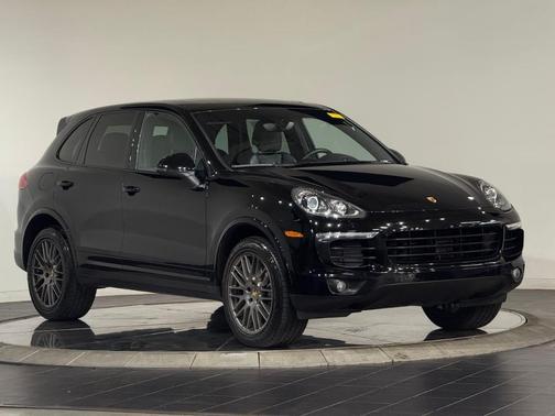 2017 Porsche Cayenne Platinum Edition