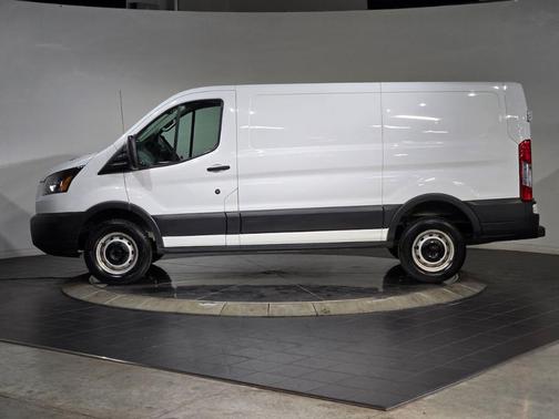 2017 Ford Transit-250 Base