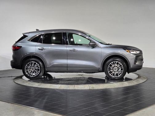 2026 Ford Escape Base