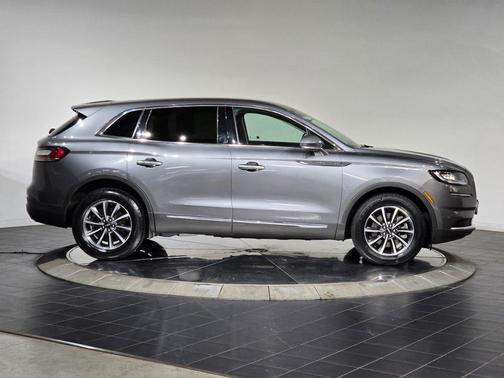 2021 Lincoln Nautilus Standard