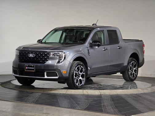 Carbonized Gray Metallic 2025 Ford Maverick Lariat