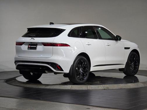 2024 Jaguar F-PACE P250 R-Dynamic S