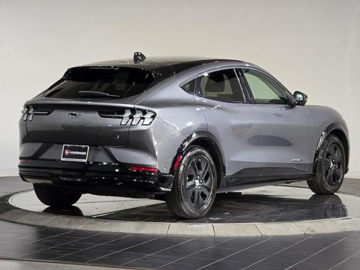 2023 Ford Mustang Mach-E California Route 1