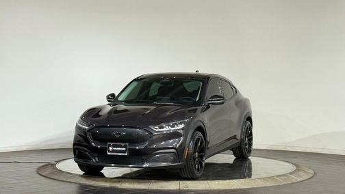 2022 Ford Mustang Mach-E Select