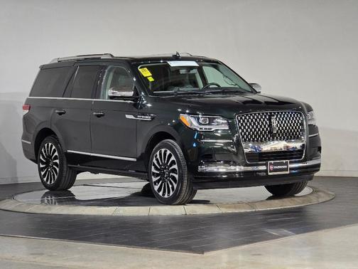 2022 Lincoln Navigator Black Label