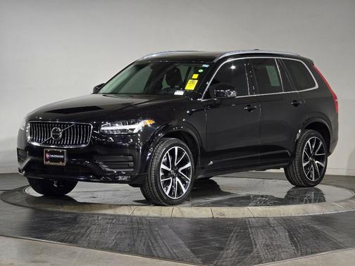 2022 Volvo XC90 T6 Momentum 6 Passenger
