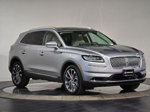 2023 Lincoln Nautilus Reserve