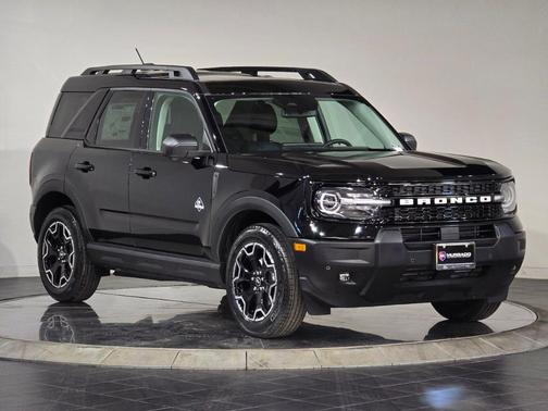 Shadow Black 2025 Ford Bronco Sport Outer Banks
