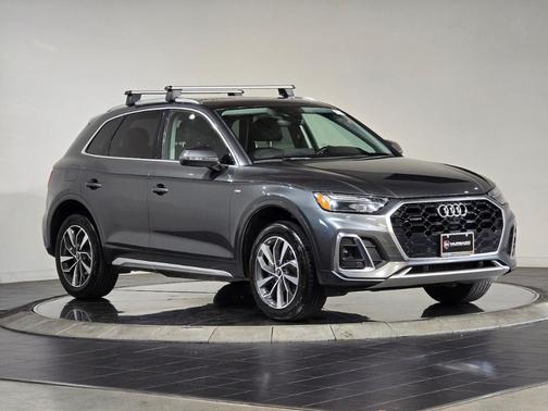 2023 Audi Q5 45 S line quattro Premium