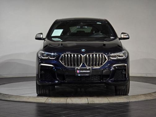2023 BMW X6 M50i