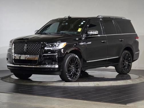 2022 Lincoln Navigator Black Label